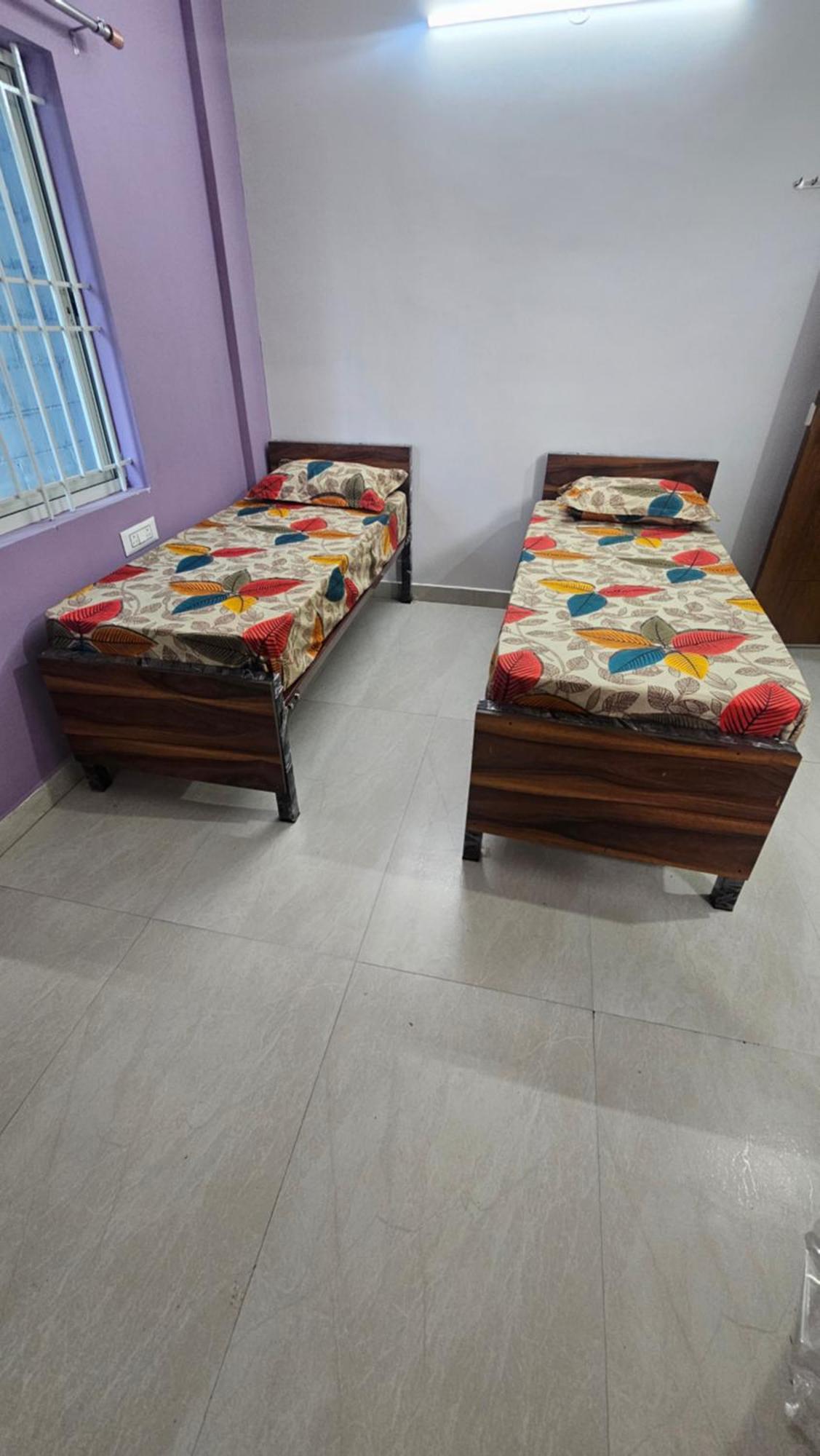 V2 Rooms Bangalore Exterior photo